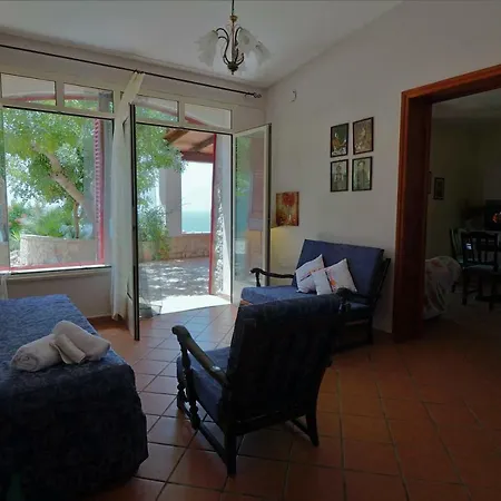 Ferienhaus Paradiso Con Piscina Patù